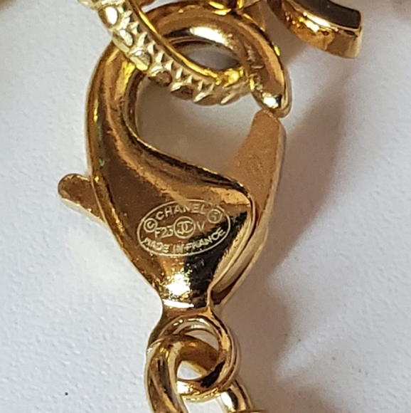 🆕️ Chanel CC Logo  Gold &Strass Necklese - Picture 12 of 15